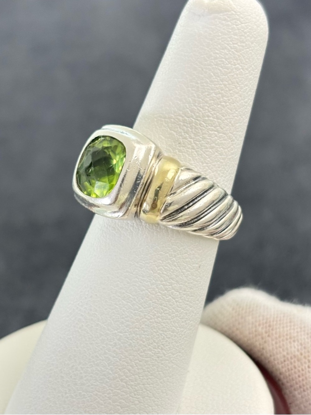 David Yurman 925 & 14k Gold Albion Ring with Peridot 6 - Picture 10 of 10